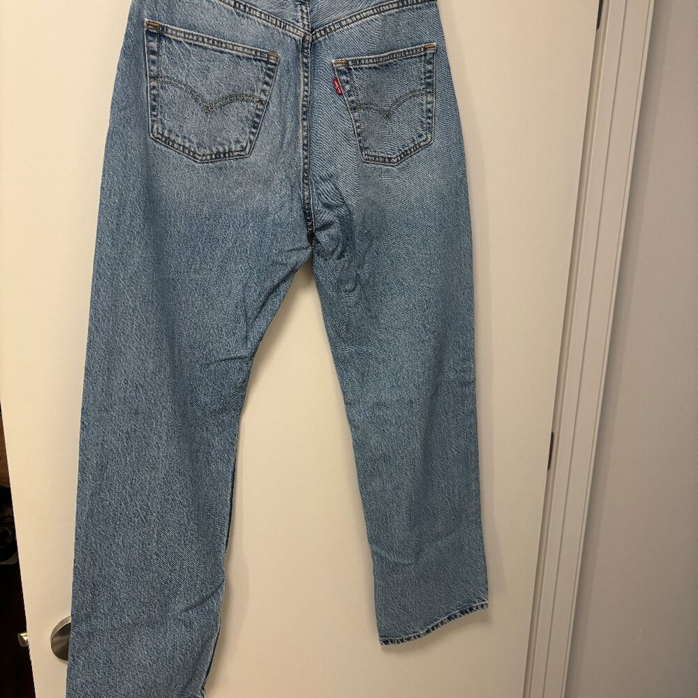 Levi's Women's 501 Lightweight 90’s Jeans - Picture 4 of 4